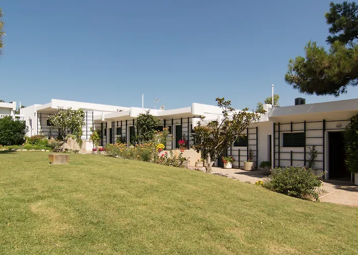 Angelbay Agía Triás